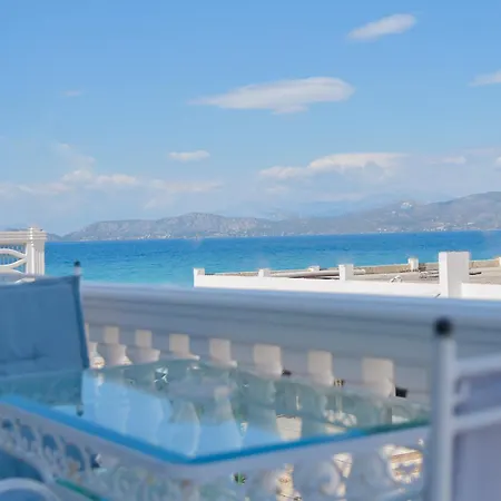 Semesterbostad Blue Corinth